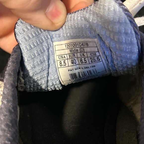 Brooks 8.5 women’s wide - Picture 8 of 8